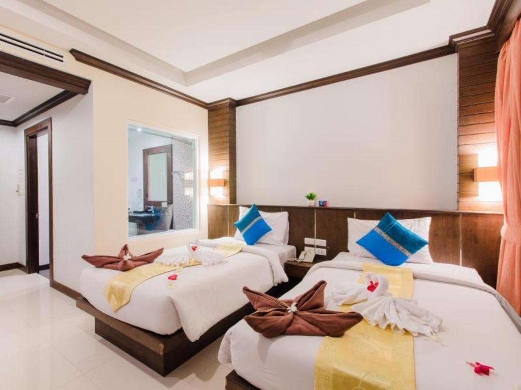 Готель Azure Bangla Phuket Patong Екстер'єр фото