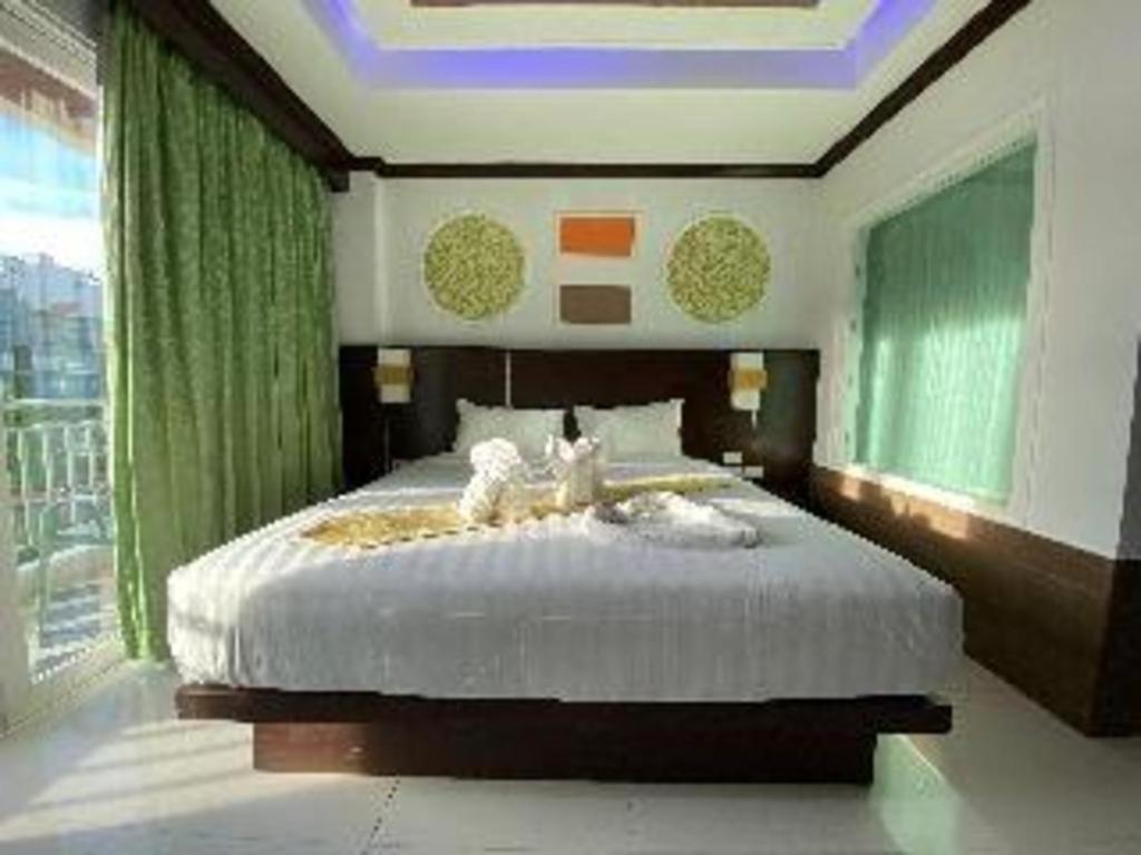 Готель Azure Bangla Phuket Patong Екстер'єр фото
