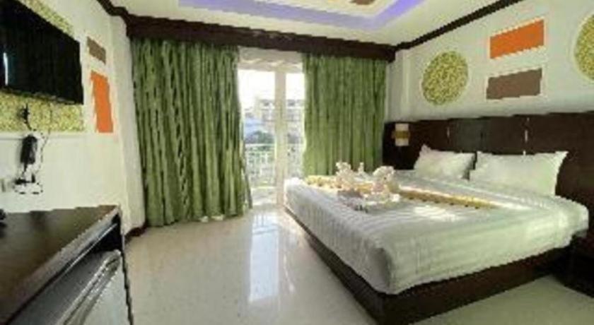 Готель Azure Bangla Phuket Patong Екстер'єр фото