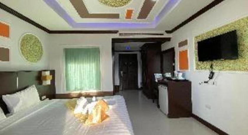 Готель Azure Bangla Phuket Patong Екстер'єр фото