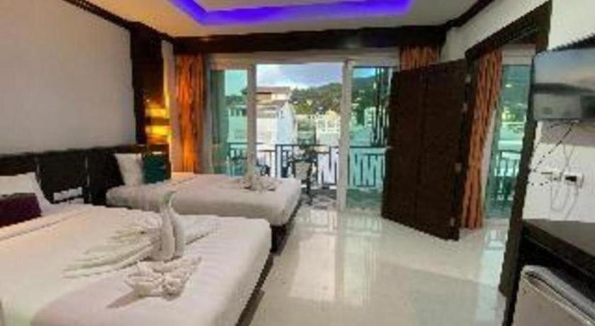 Готель Azure Bangla Phuket Patong Екстер'єр фото