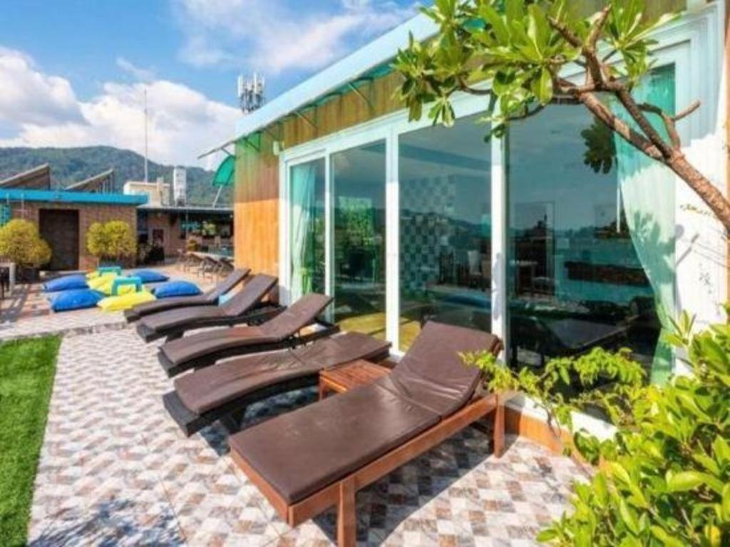Готель Azure Bangla Phuket Patong Екстер'єр фото