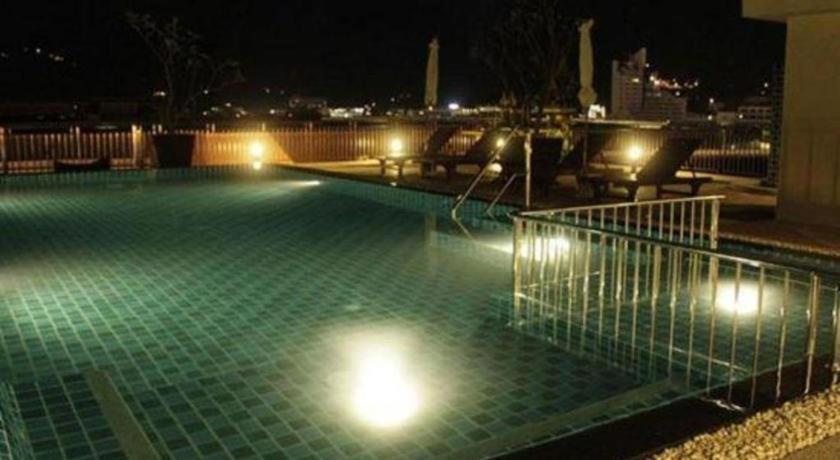Готель Azure Bangla Phuket Patong Екстер'єр фото