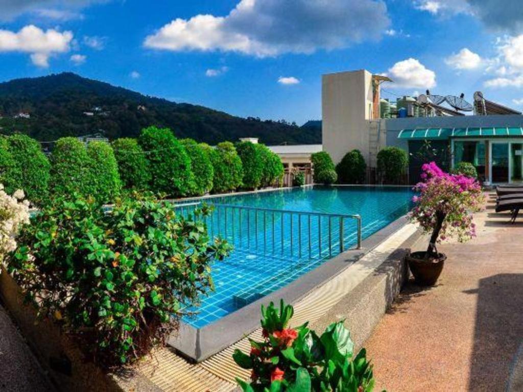 Готель Azure Bangla Phuket Patong Екстер'єр фото