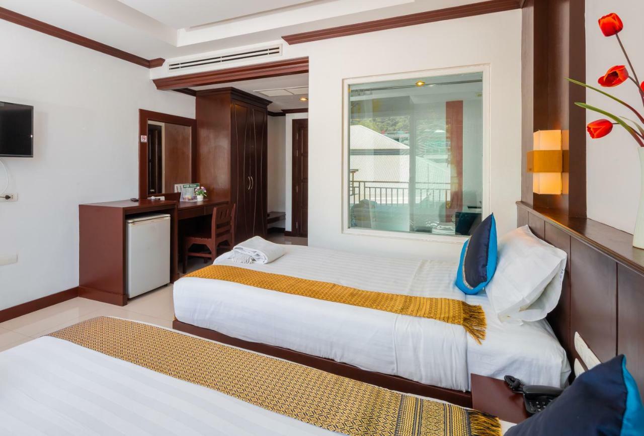 Готель Azure Bangla Phuket Patong Екстер'єр фото