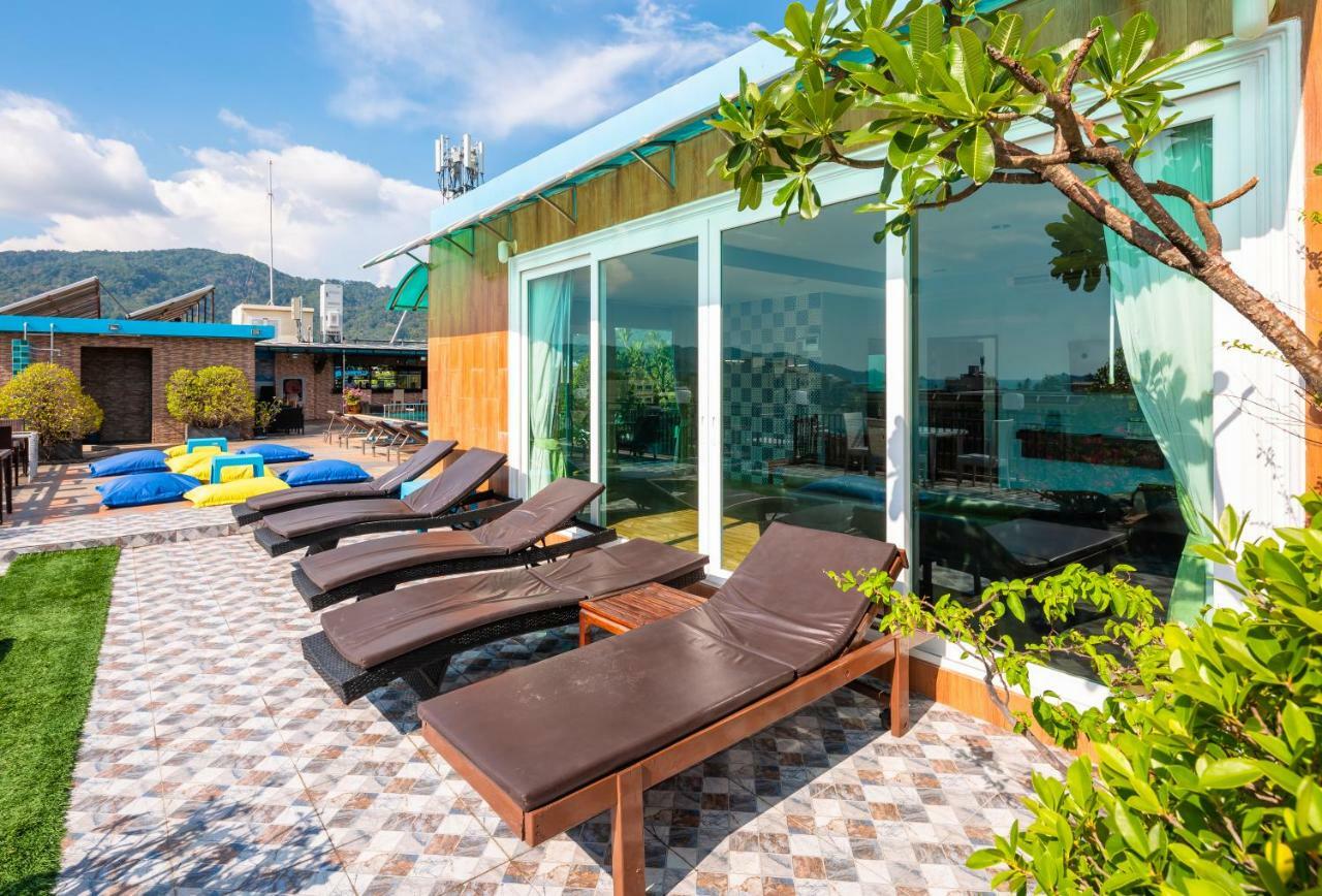 Готель Azure Bangla Phuket Patong Екстер'єр фото