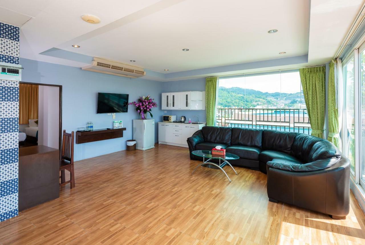 Готель Azure Bangla Phuket Patong Екстер'єр фото
